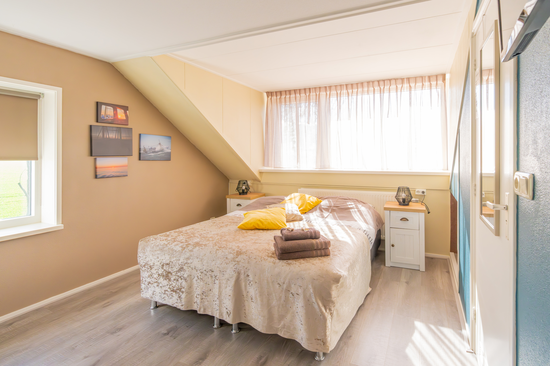 Room image 10