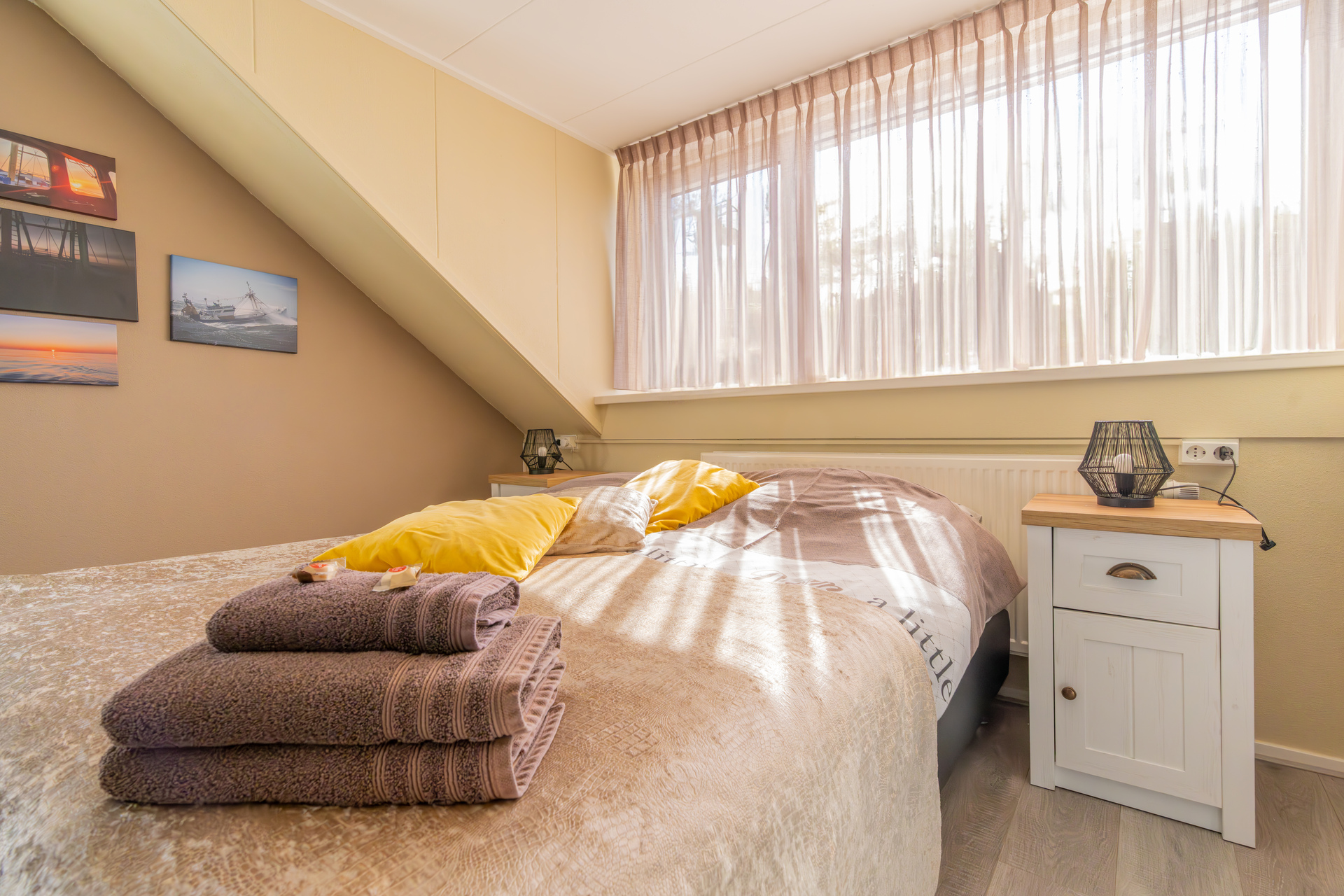 Room image 9