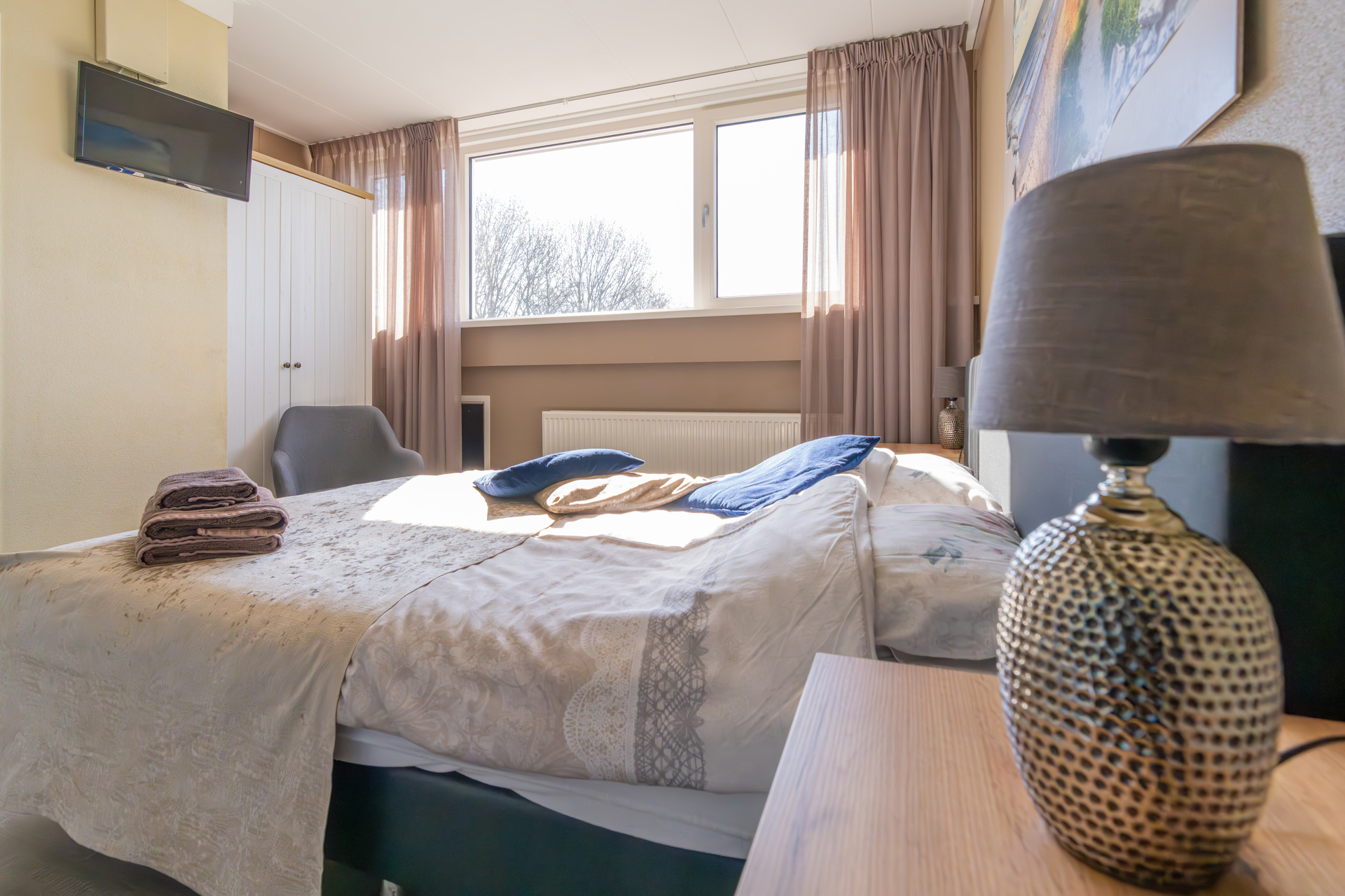 Room image 6