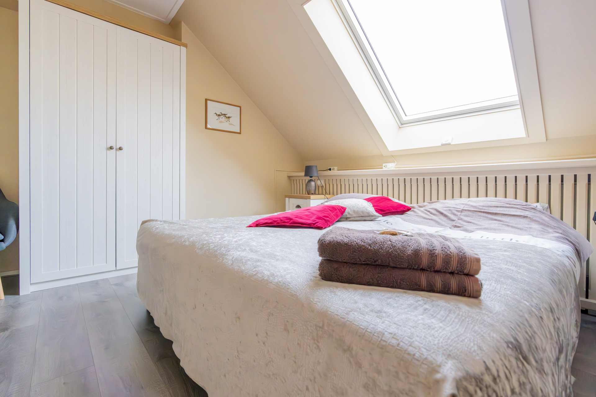 Room image 5