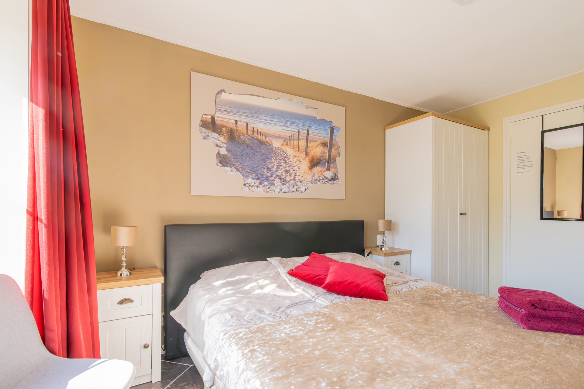 Room image 6